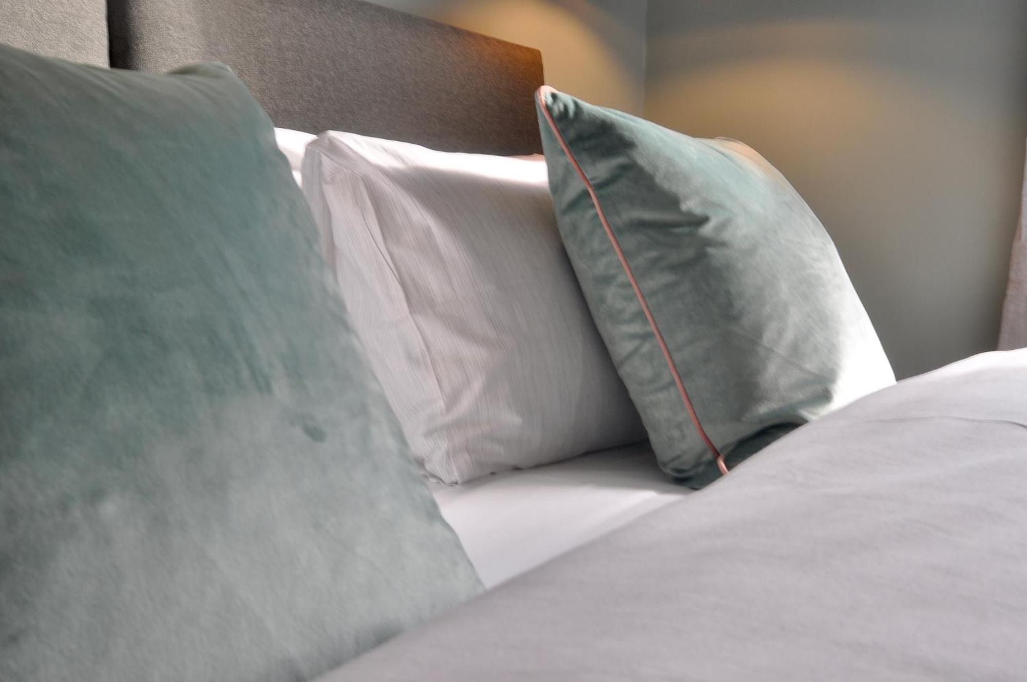 Bridge Street Apartments. Boutique Style Luxury, In The Heart Of Taunton. 객실 사진